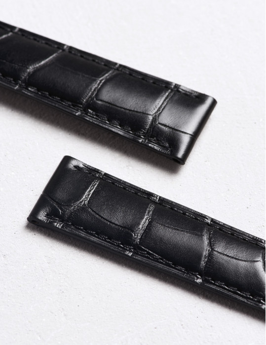 CAMILLE FOURNET ブラックレザーベルト matte-alligator-leather-watch-