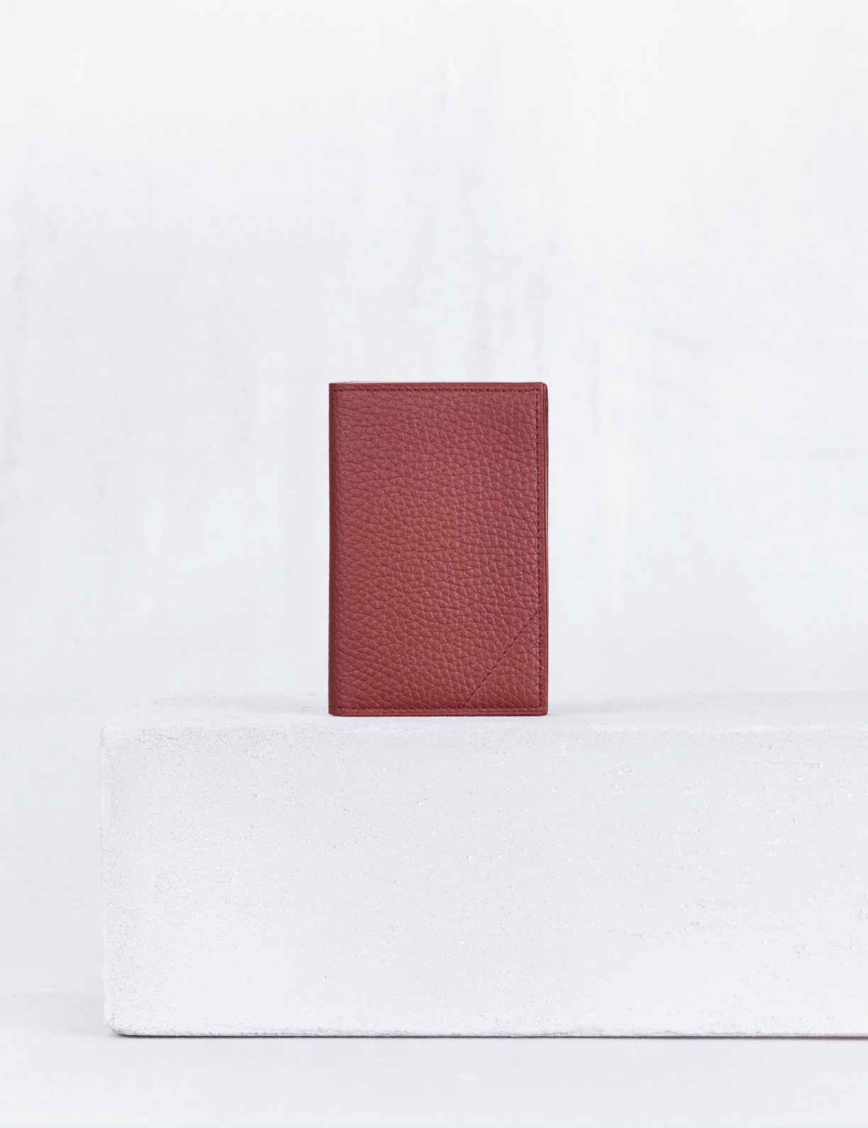 Card holder with gusset