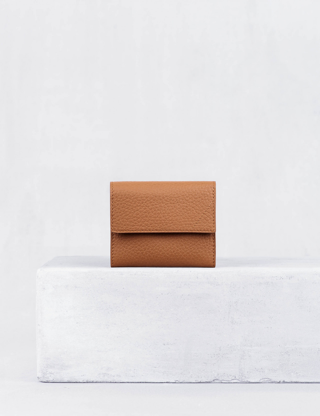 21.02 Coin holder in leather