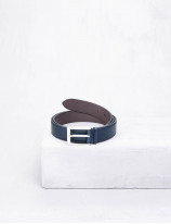 Reversible belt with leather loop