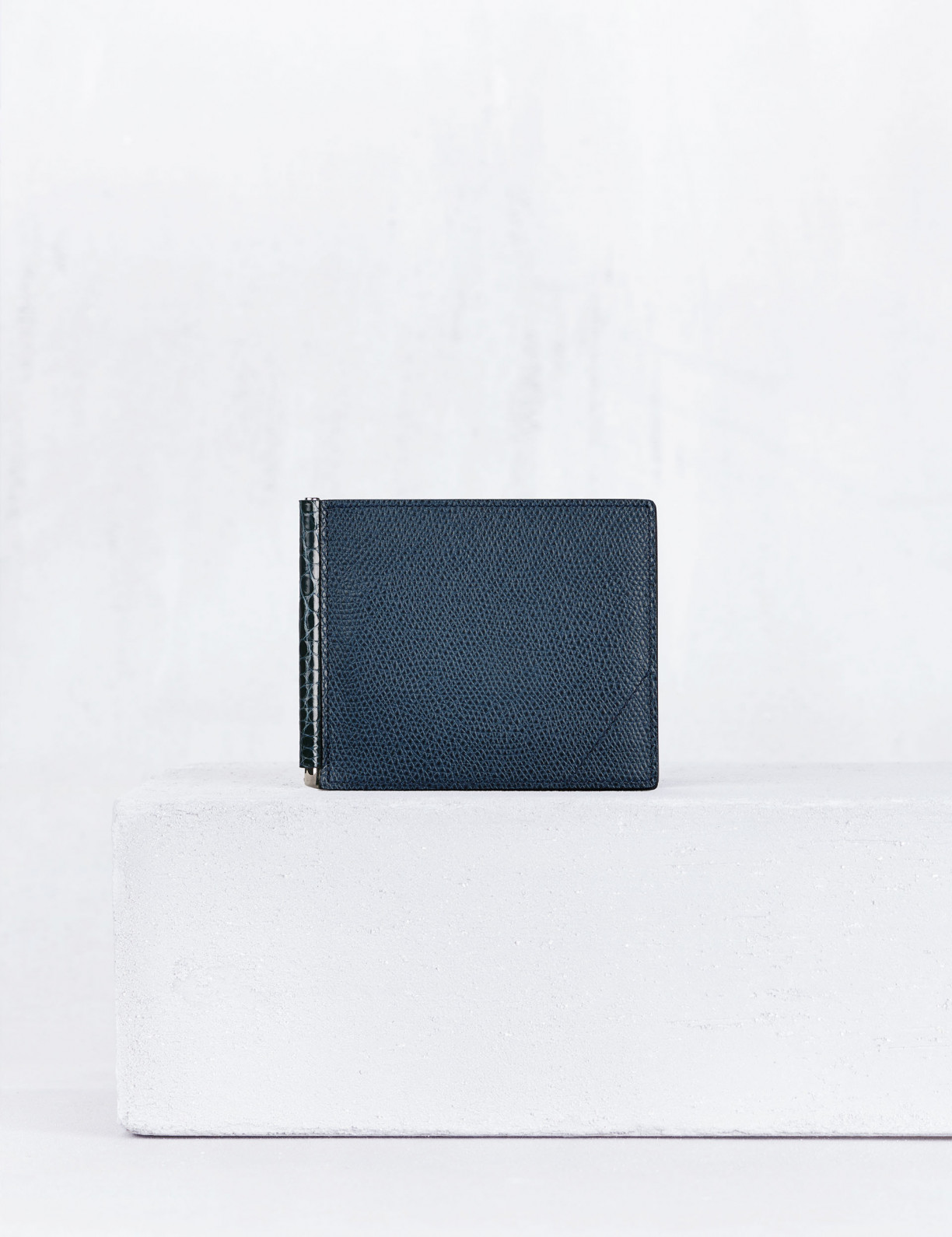 Money clip bifold wallet in navy blue alligator and grained calf ...