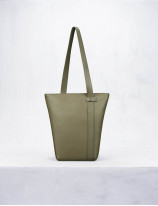 32.02 Sac seau en cuir