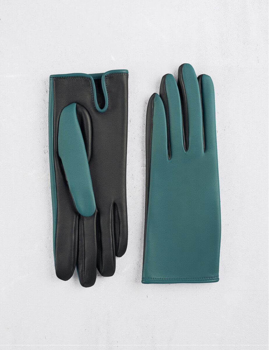 black touchscreen gloves