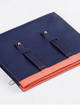 31.19 Pochette plate en cuir