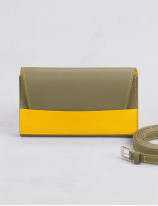 Horizontal phone case