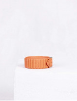 19.09 Leather ribbed strap in leather