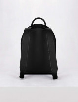 32.11 Backpack in smooth leather