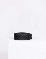 19.08 Leather ribbed strap in leather