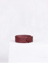 19.08 Leather ribbed strap in leather