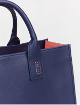 32.15 Small smooth shopping bag