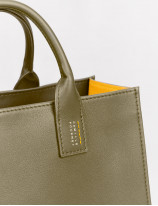 32.15 Small smooth shopping bag