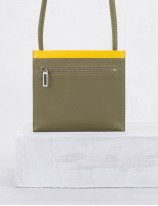 Flat pouch