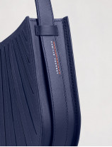 32.14 Small pleated hobo