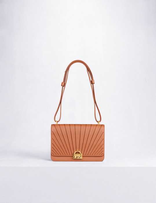 Multi wear bags