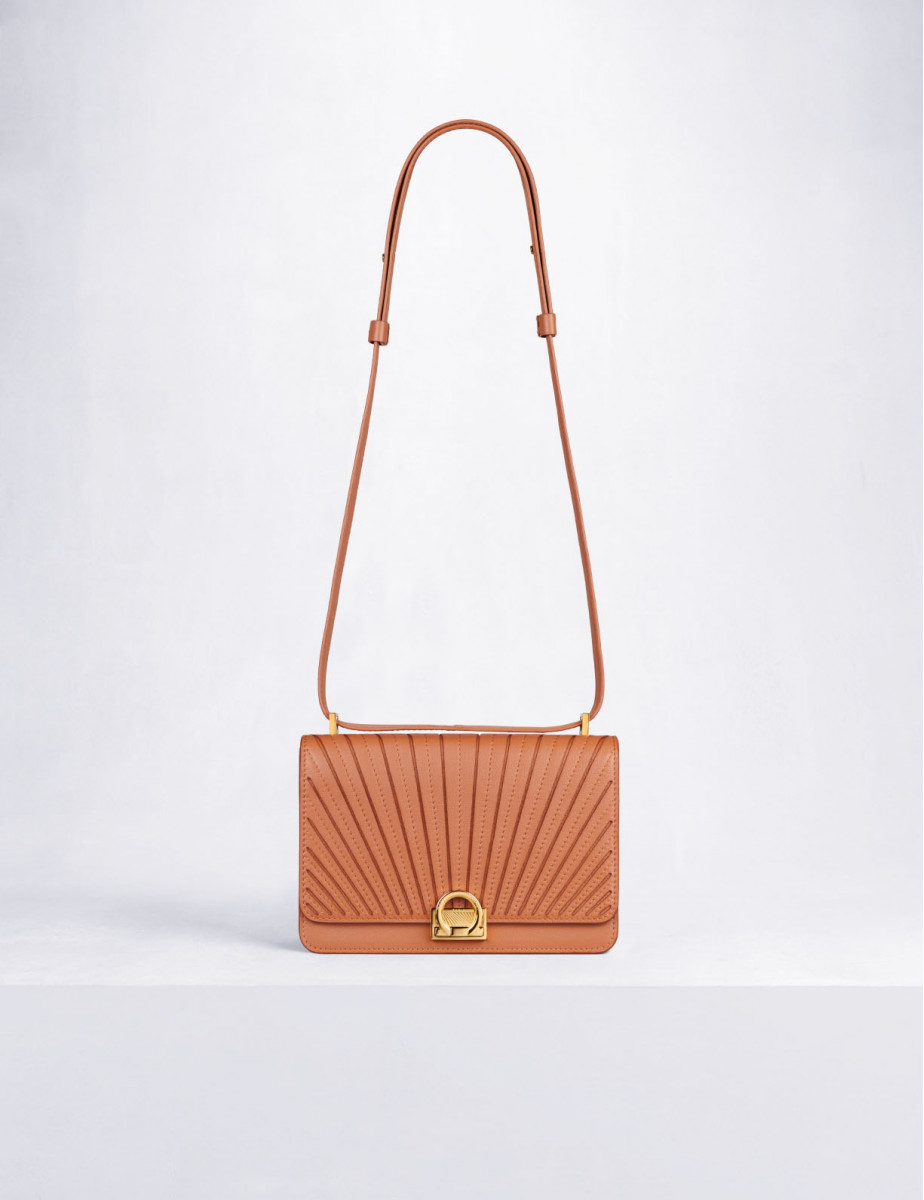 Signature bag MM | Camille Fournet Signature bag MM | Camille Fournet