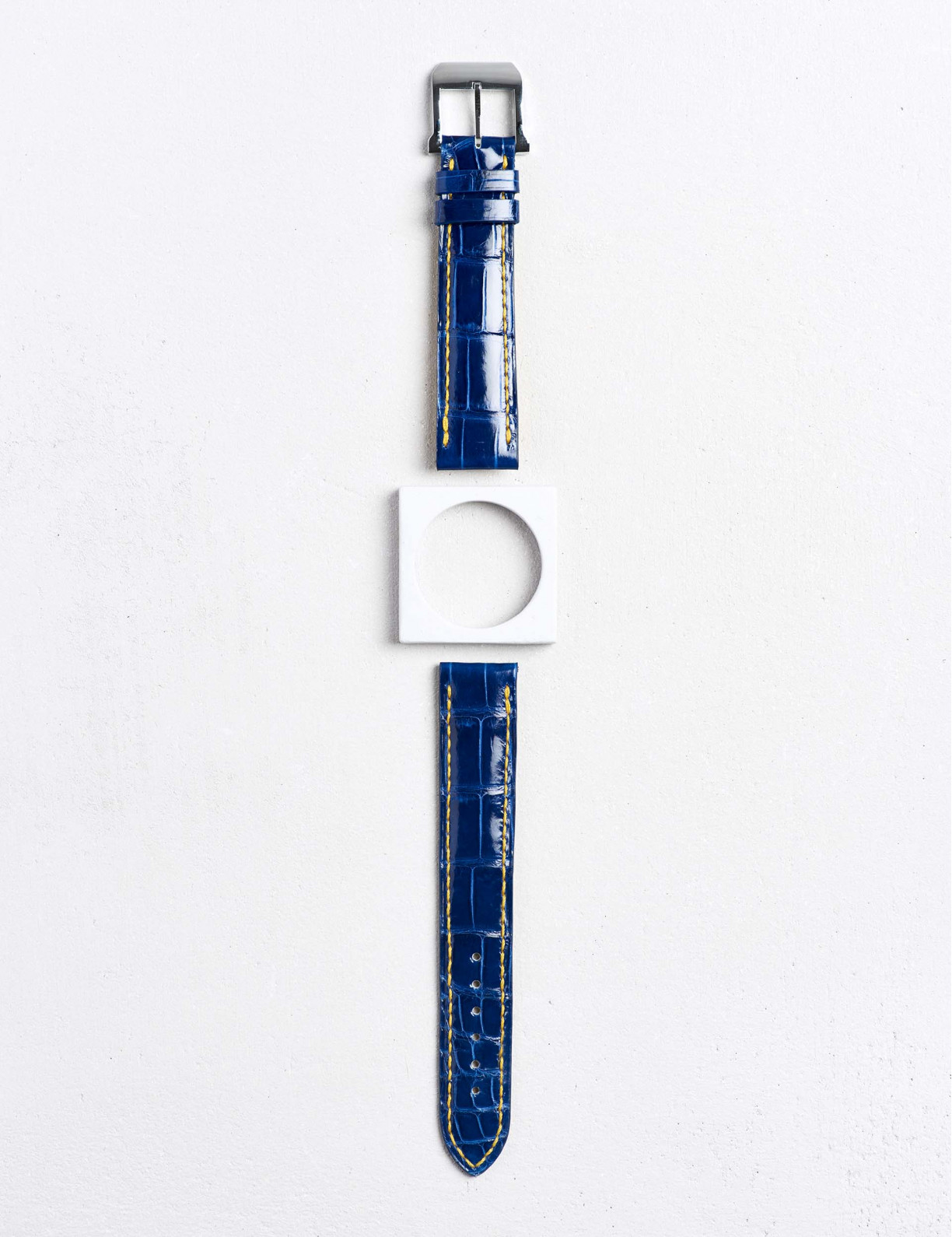 High-end leather watchstrap in shiny alligator
