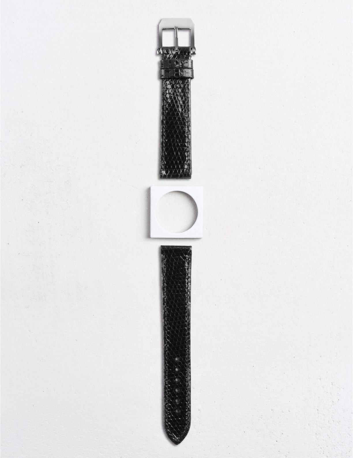 Leather watchstrap in shiny lizard