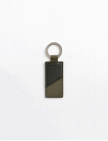 24.01 Key chain leather
