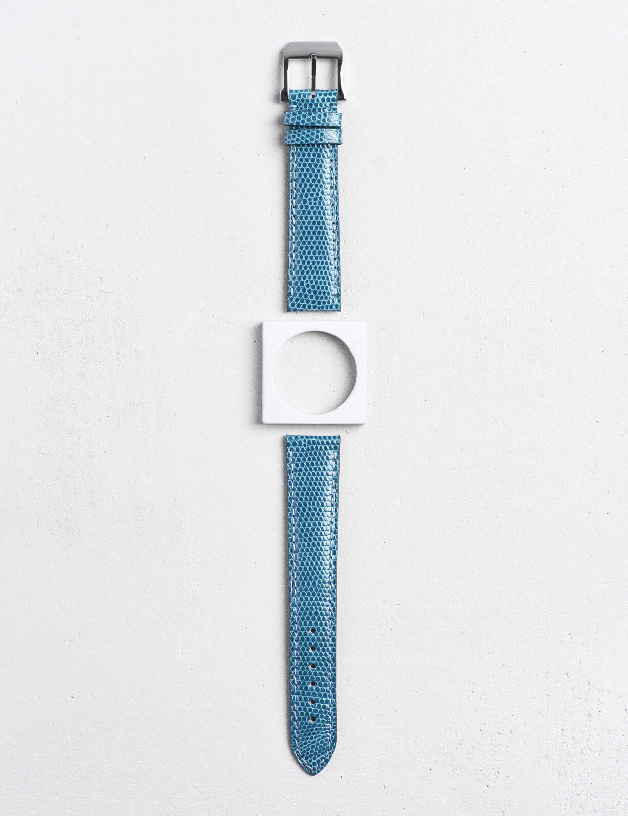 Leather watchstrap in shiny lizard