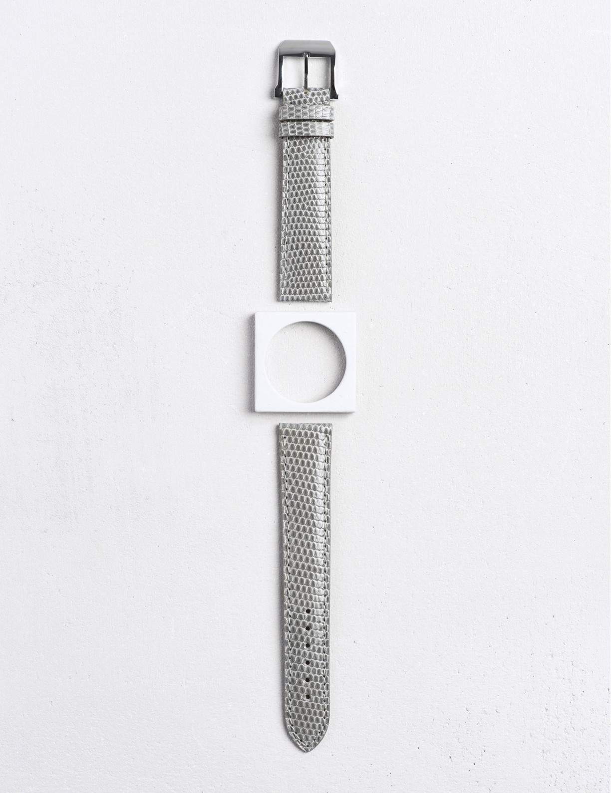 17.01 Watch strap in leather