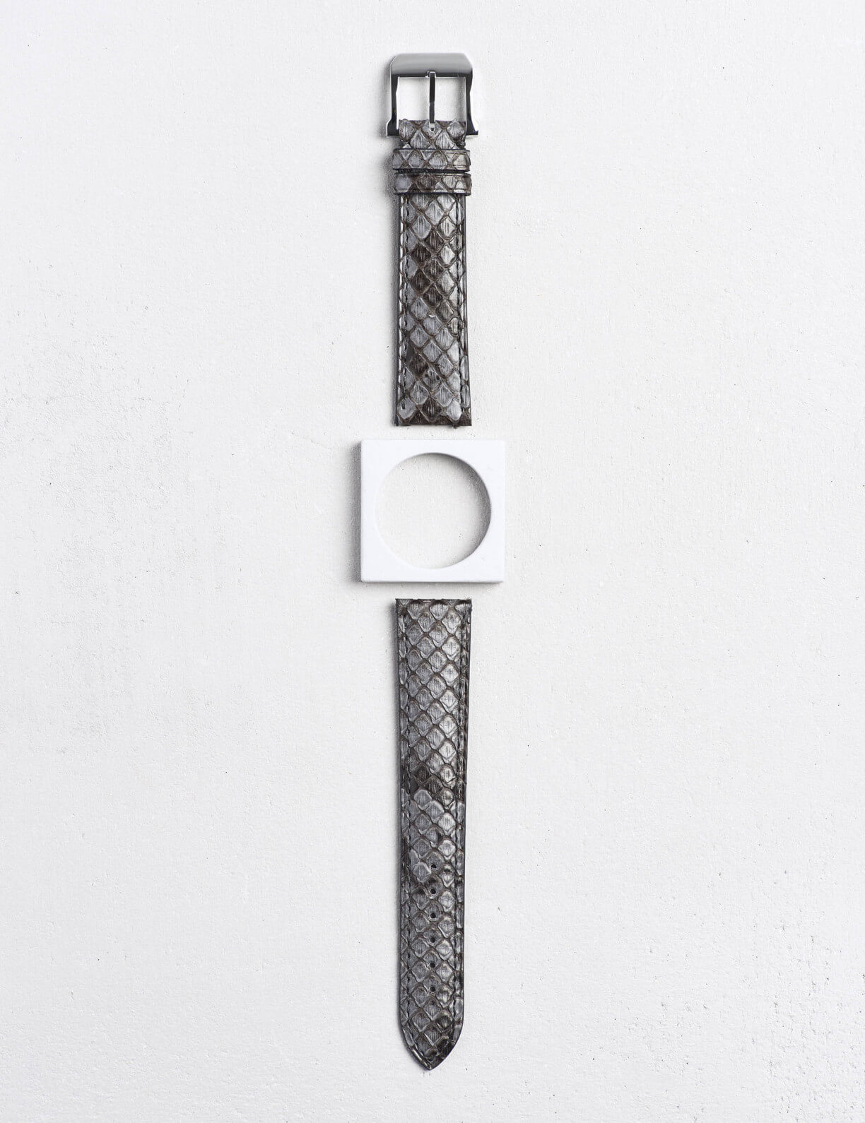 17.01 Leather watch strap Python