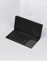 21.03 Wallet with zipped coin pocket in leathe